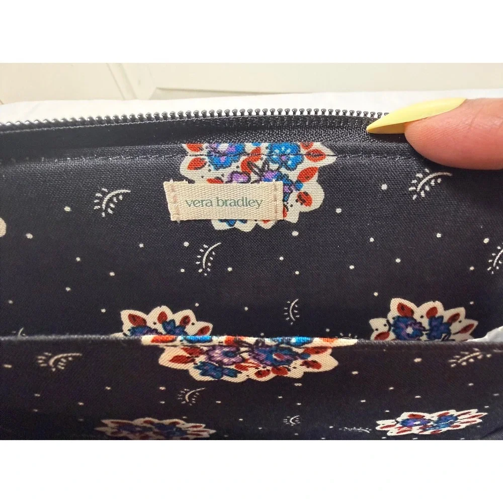 Vera Bradley Large Wallet Featherweight Black NWT Quilted Moonless Night 20089